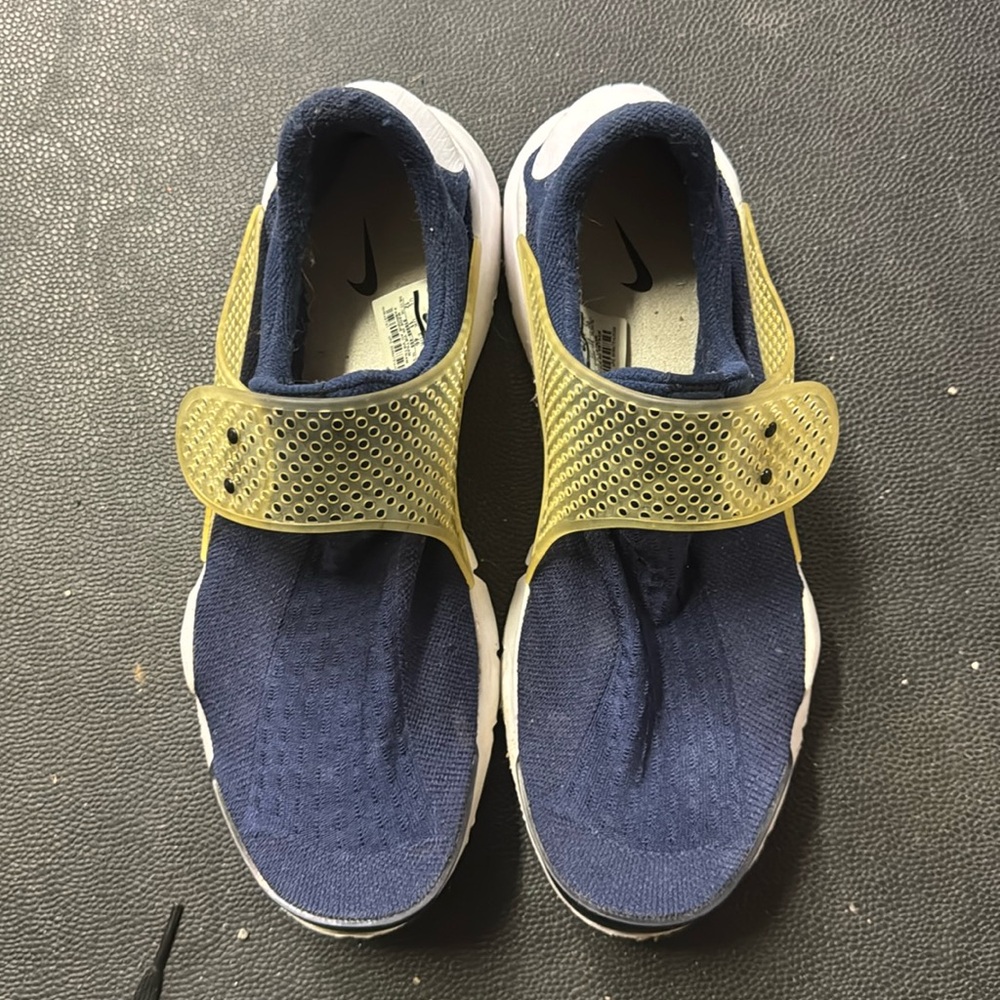 Nike Sock Dart lightweight trainer - hardly worn - excellent condition - Picture 8 of 11